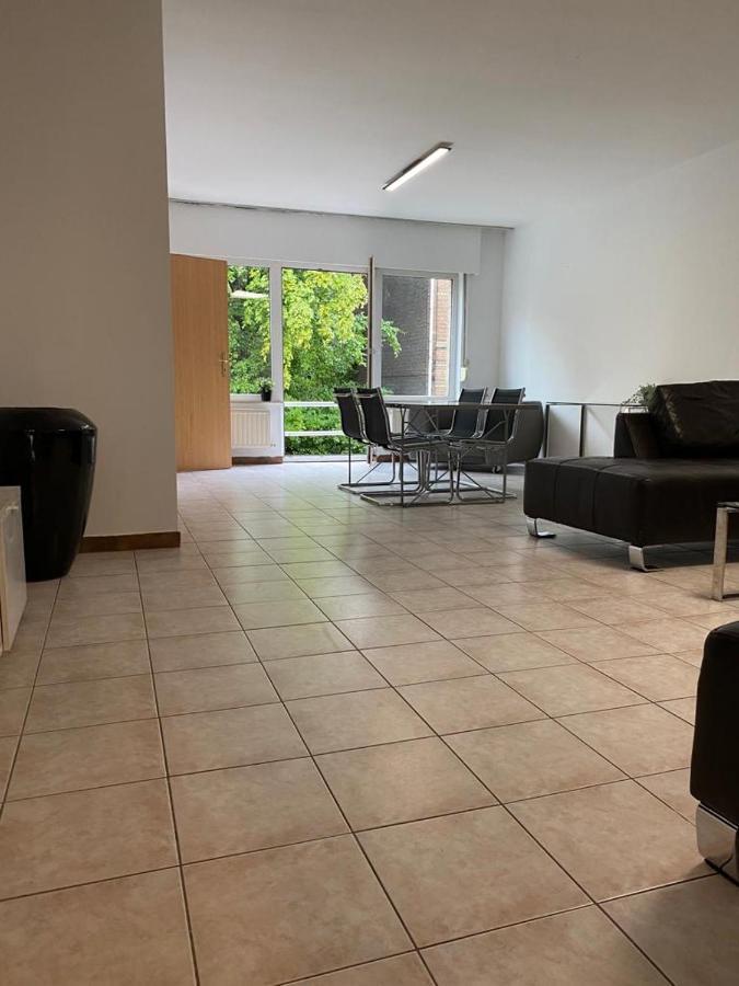 Superbe Appartement Lumineux Et Spacieux アントウェルペン エクステリア 写真