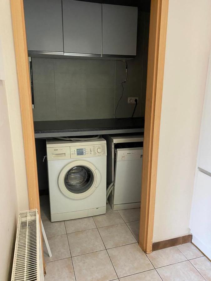 Superbe Appartement Lumineux Et Spacieux アントウェルペン エクステリア 写真